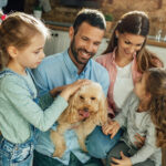 PETS GANHAM STATUS DE FAMÍLIA E IMPULSIONAM UM DOS MERCADOS QUE MAIS CRESCEM NO BRASIL